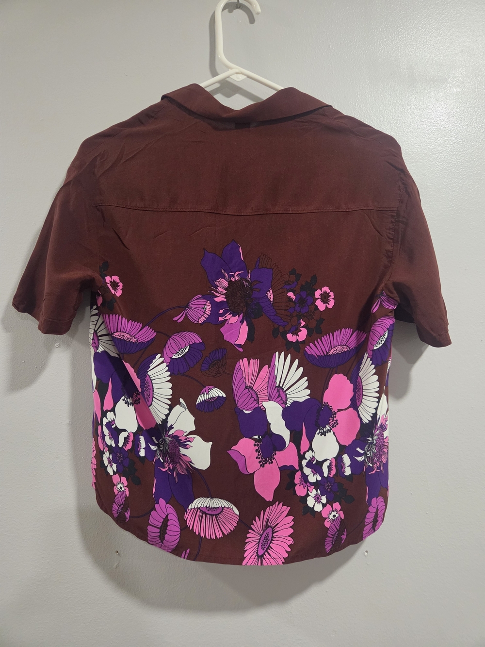 Express Women's Maroon Henley Top - Picture 3 of 4